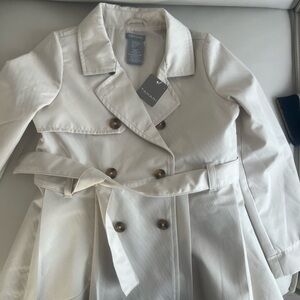 Little me- 7/8 years NWT Tahari Cream Double-Breasted Trench Coat with Waist Tie